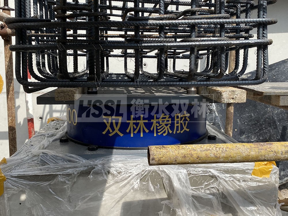 LNR橡胶隔震支座700
